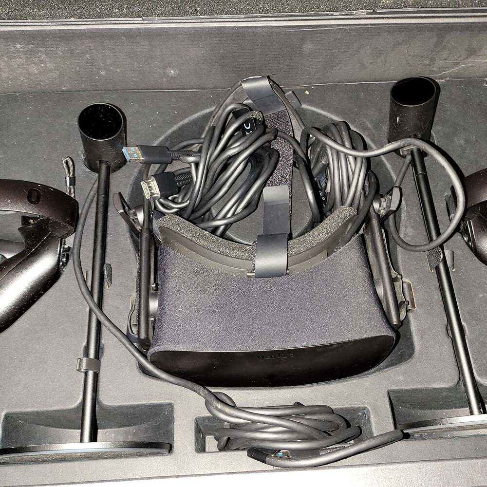 Oculus Rift CV1 VR Virtual Reality Headset System